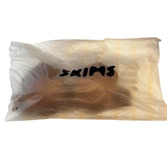 SKIMS NWT Full Coverage Lightly Lined Clay Bra Size 36DD - Picture 4 of 7